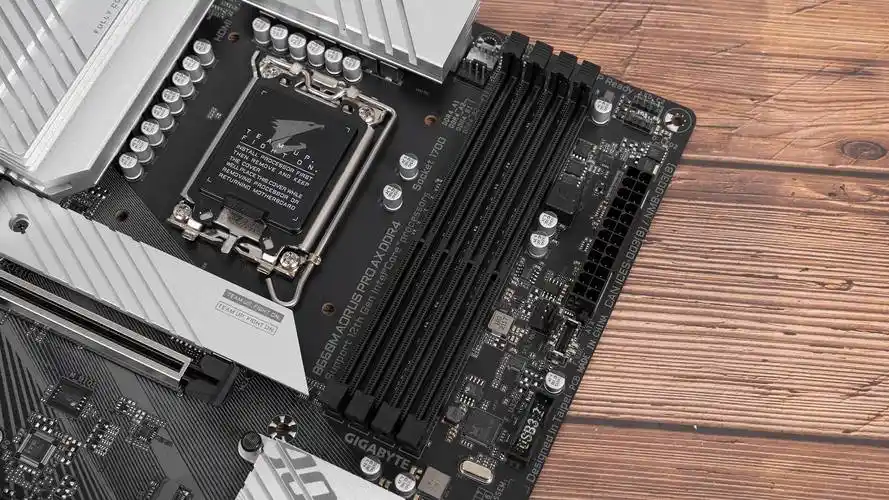 技嘉雪雕b660maorusproaxddr4开箱测试搭配带k十二代酷睿也无压力