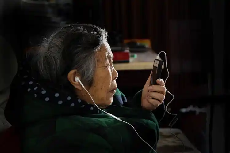 关注 点赞是美德,打赏是鼓励