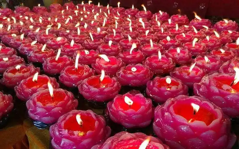 三 宝 灯 3盏健康平安灯 9盏聪明智慧灯 18盏长寿富贵灯 36盏财源广进