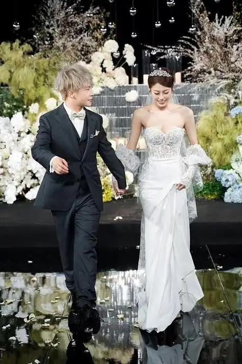 dr钻戒见证说唱圈高糖cp完婚李毅杰夫人潼潼承诺相爱一生