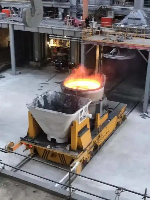 中冶华天总承包的天柱炼钢项目第一座转炉(2#转炉)正式开始吹炼;10时