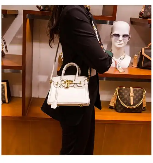 头层牛皮铂金包女大容量凯莉包感手提包2021新款潮轻奢女包白色大号