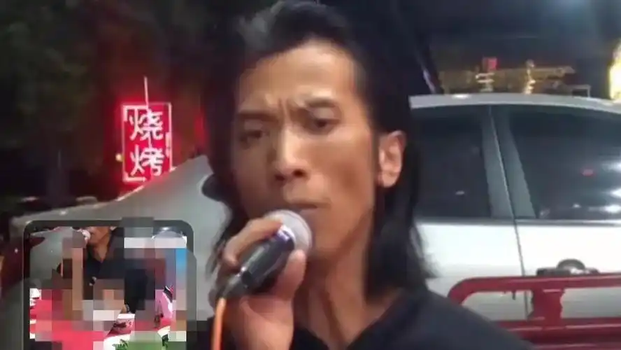 盘点模仿谢霆锋的网红,第三位真假难辨 - 娱乐资讯(主打网)