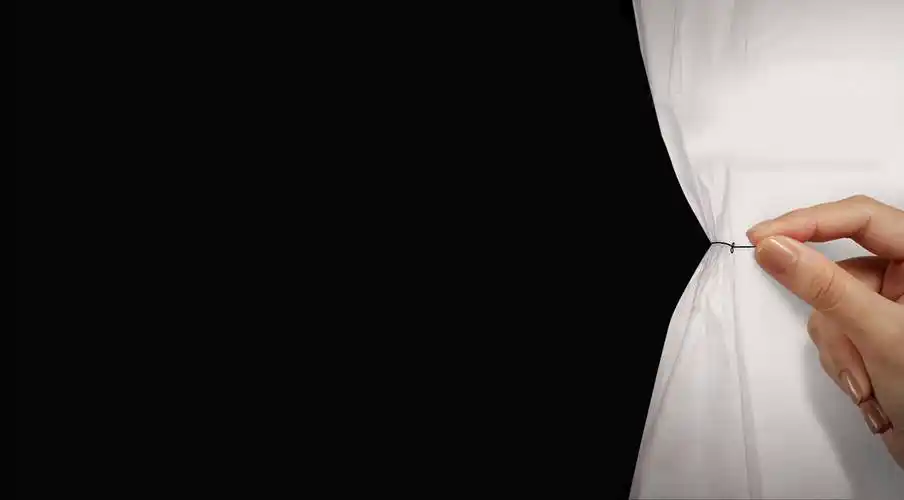 婚纱沙漏黑色ppt背景图