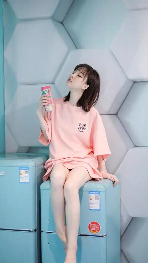 明天休息一天,大盘争口气拿下3000点,后天闻泰来个涨停.