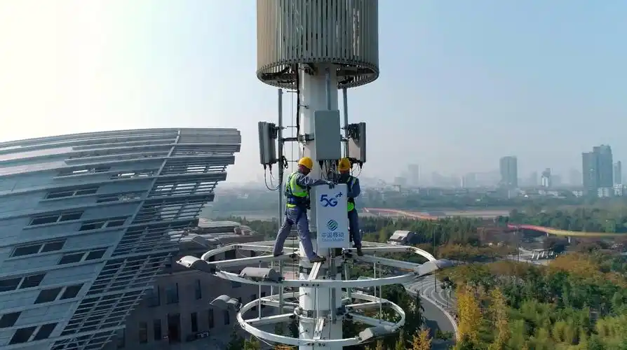 正在建设中的移动5g基站.浙江移动供图