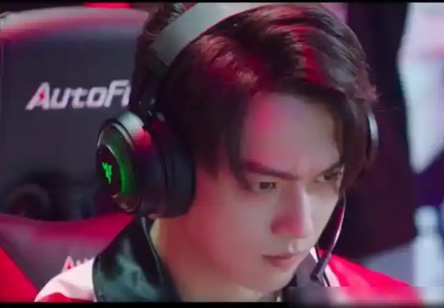 许凯程潇电竞剧你微笑时很美预告初公开高颜值cp携手发糖