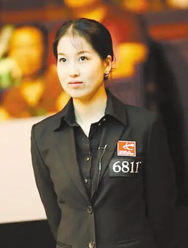 美女台球裁判诸瑛 - 金满堂 - 南书房