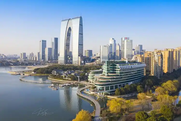 苏州金鸡湖风光