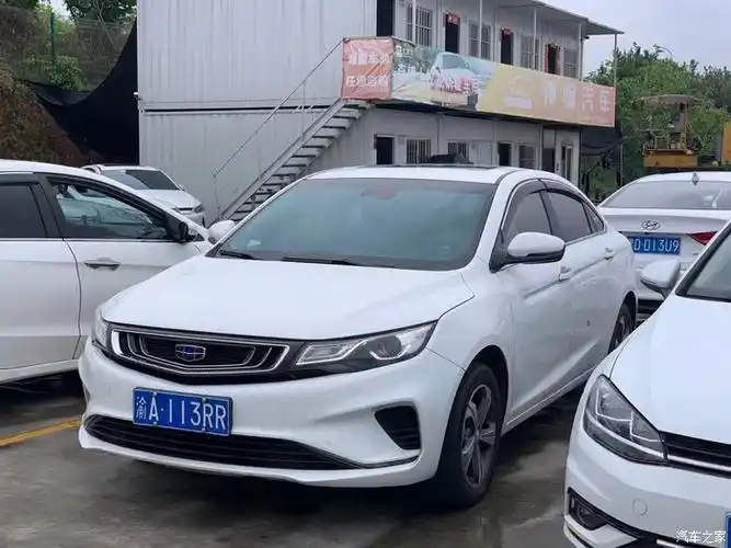 新到吉利帝豪gl18l自动全款268万2019年