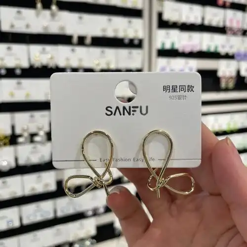 简约款就是yyds#三福  #宝藏饰品大公开  #耳环  #耳饰分享