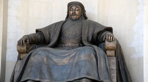 蒙古帝国开国成吉思汗为何故意不赏这位功臣?