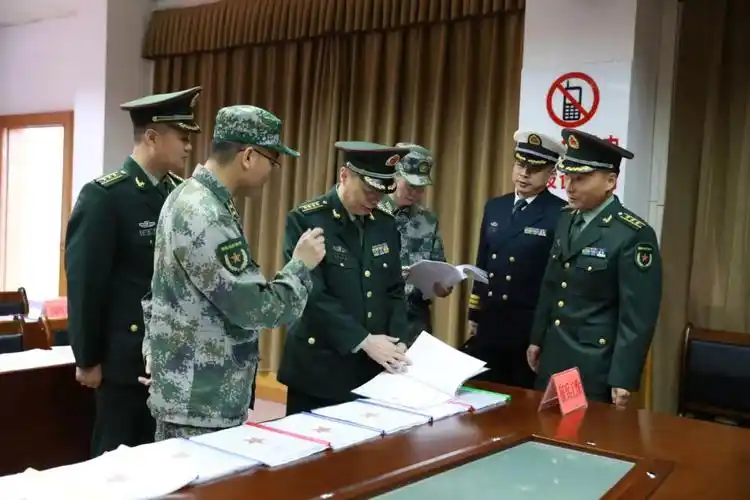 广东省军区工作组深入广宁县人武部指导征兵工作和四个秩序建设