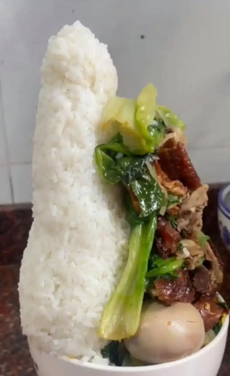 我今天不饿,就吃半碗饭