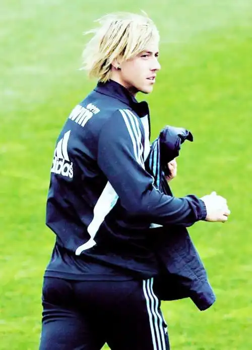 逆转取胜,皇马青年队杯赛晋级 — 皇家马德里|古蒂|懂球帝