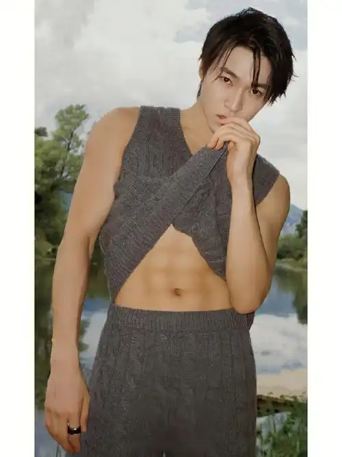 私信我～～～～～不要错过哦#赞多  #时尚健康  #时尚  #杂志  #腹肌