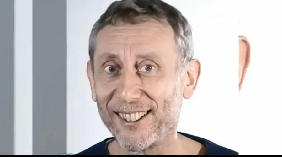 大概是认清这个世界的真相,却依然选择热爱它吧#表情包# #正能量