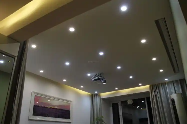 2018现代简约客厅筒灯装修效果图