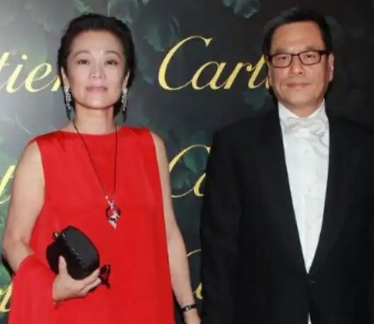 【图】张艾嘉与老公王靖雄齐露面 称当年愧当第三者