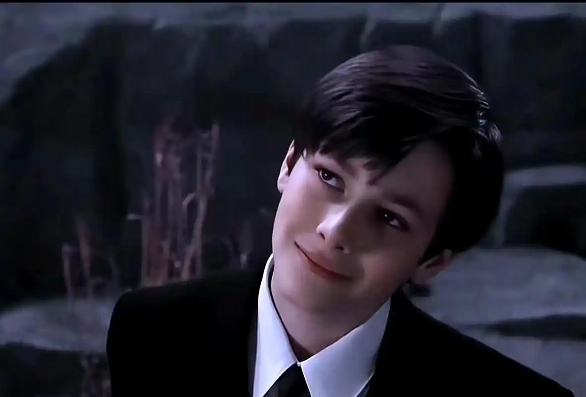 爱德华弗朗小时候相貌出众,但长大后发福了.