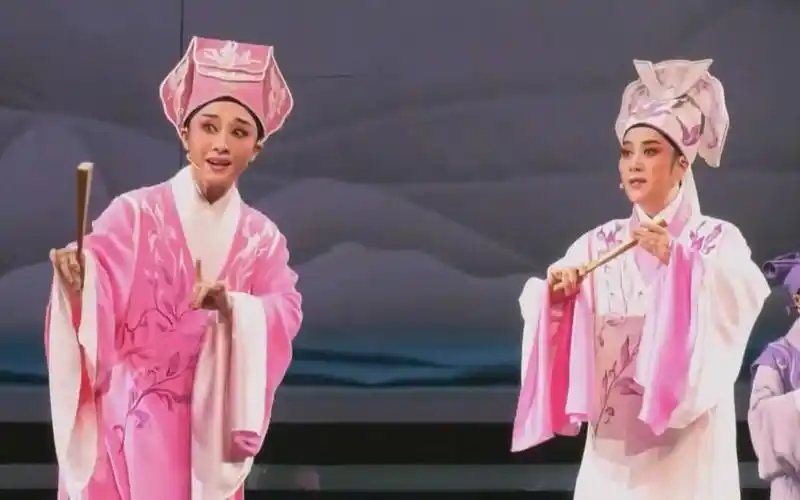 越剧《梁山伯与祝英台·十八相送》选段 (演唱:茅威涛,章益清)