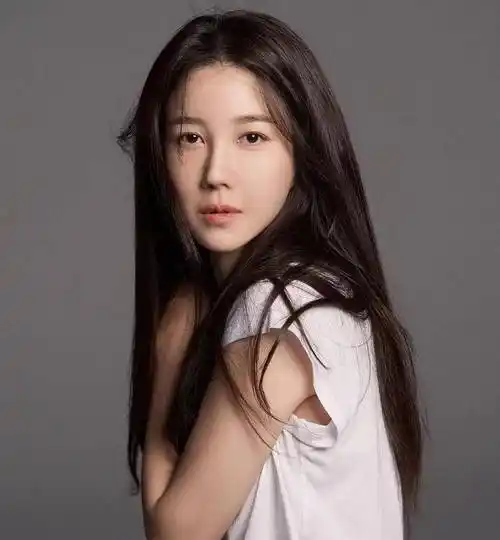 《顶楼》女主李智雅19岁隐婚嫁徐太志,郑雨盛生情惨变"男小三"