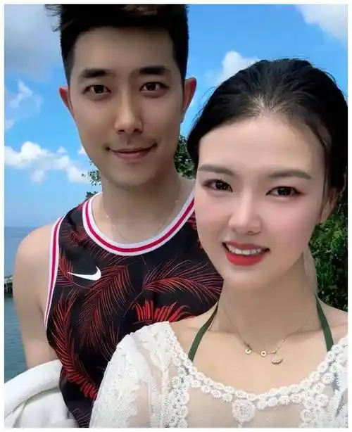 辟谣移民传闻,张常宁庆祝结婚五周年_中国女排_吴冠希_亚运会