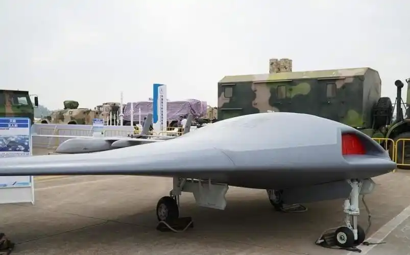 中国公开天鹰隐身无人机可用于执行高风险任务
