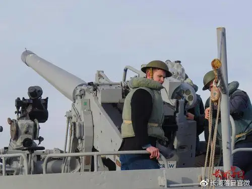 对于一般人而言可能首选是"密苏里","依阿华"号上的mk7型406毫米舰炮