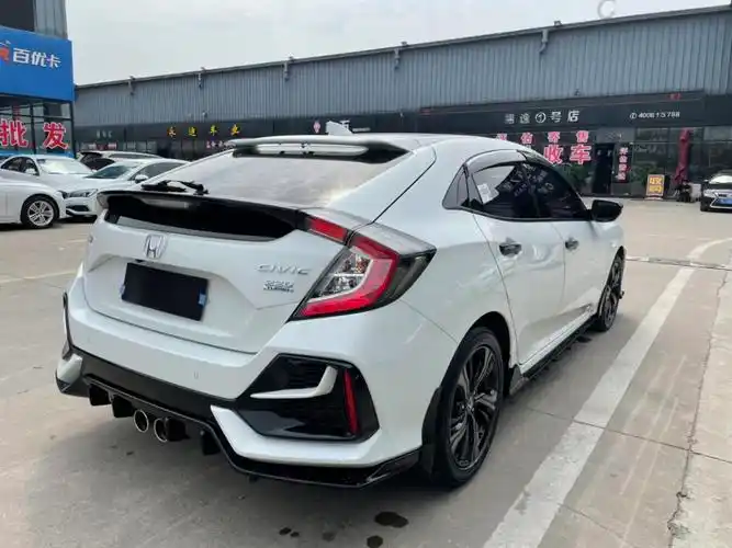 本田 思域  2021款 hatchback 220turbo cvt潮酷控图片