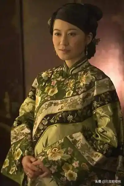 看她的剧照,真是从年轻到现在一点没变啊_丈夫_阿明_电视剧