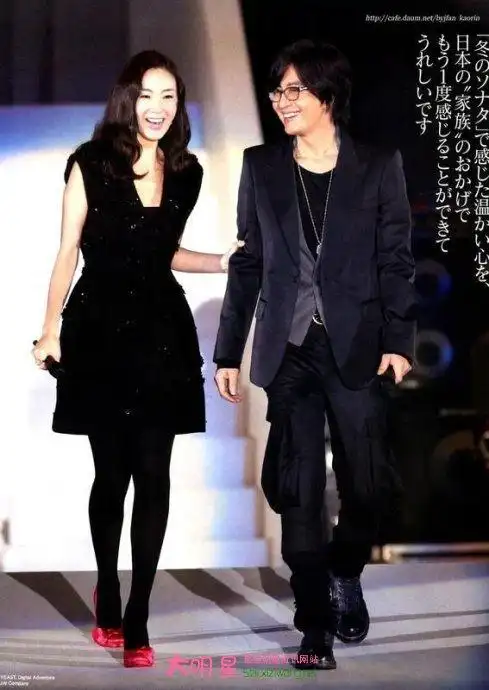 裴勇俊崔智友结婚照裴勇俊崔智友离婚了吗3