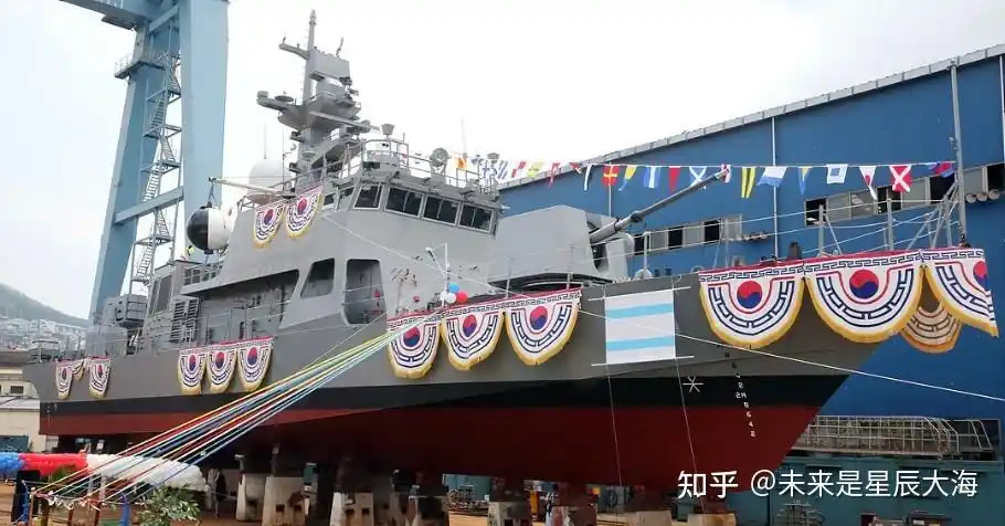 韩国装备志pkxb型虎头海雕2型火箭炮高速巡逻艇