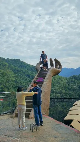 古龙峡通天神掌