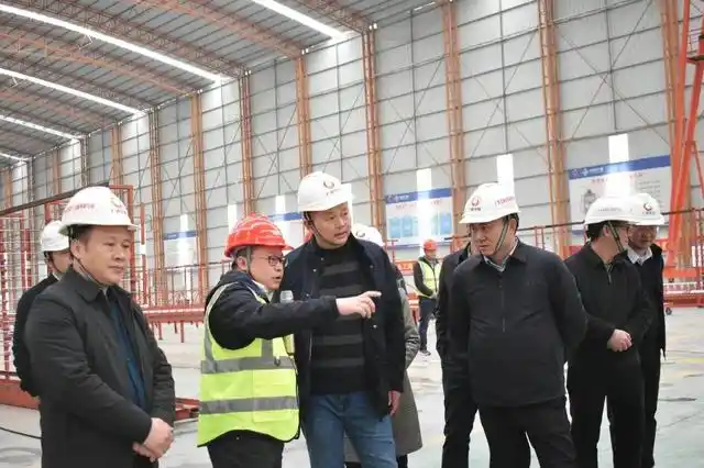 桂林至柳州高速公路改扩建集团公司党委副书记到现场指导梁场建设