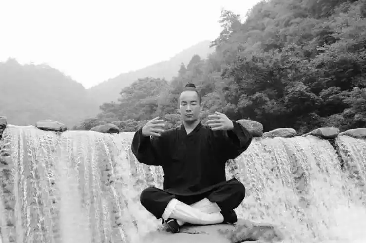 丹道修炼:气沉丹田,丹田呼吸,腹式呼吸的区别