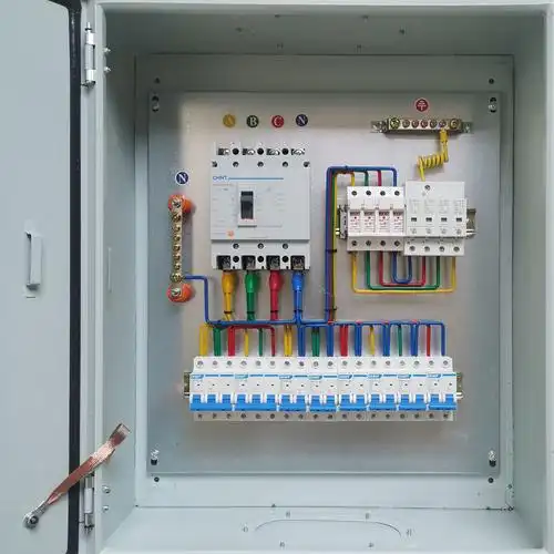 低压配电柜工厂三相四线380v动力分线时间控制照明成套配电箱的的绿色