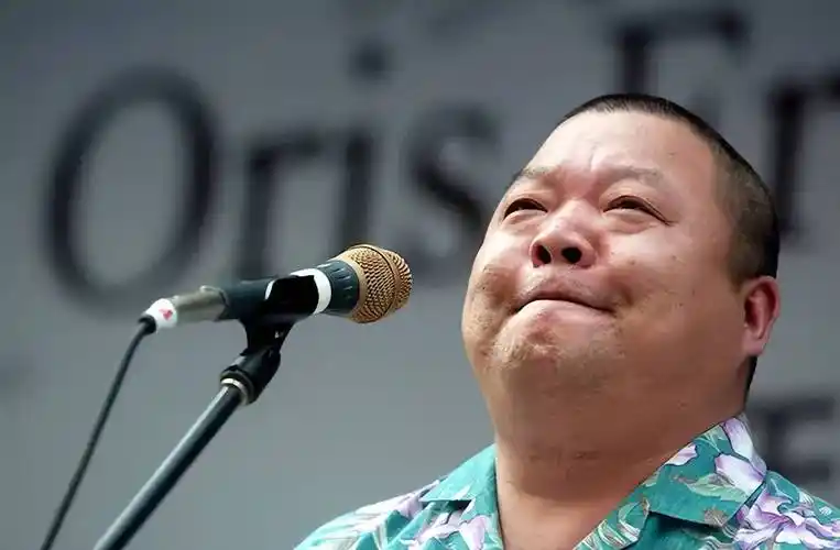 原创歌手臧天朔去世4年后妻子与母亲对簿公堂儿子的坚持让人泪目