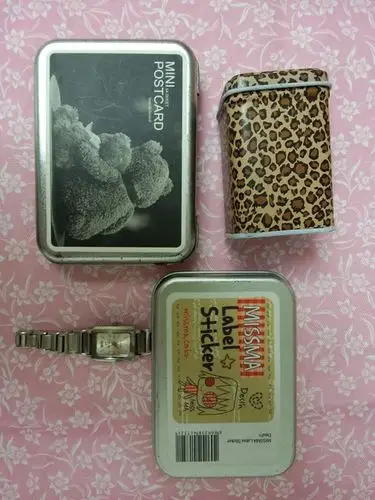 半岛铁盒3只小手表1只 20请拿走