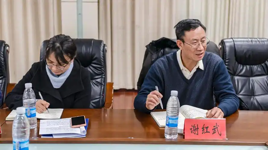 王朝文对调研组给予解化的关心,支持和帮助表示由衷感谢,他强调解化