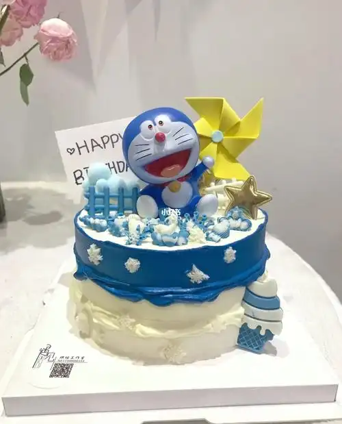 哆啦a梦生日蛋糕