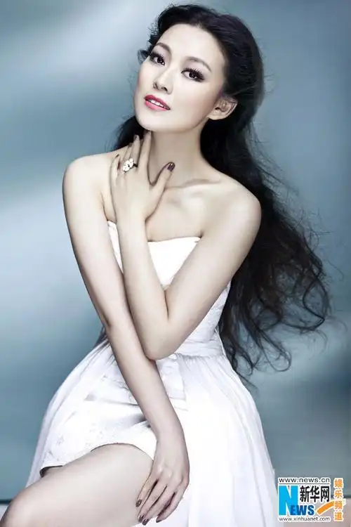 常思思炫境mv大片灵动优雅似水出芙蓉舞蹁跹