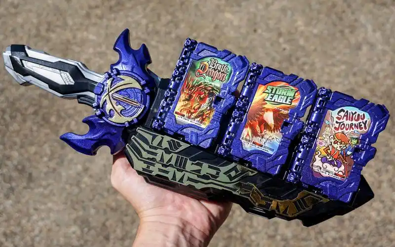 假面骑士圣刃刃王火炎剑烈火最终圣剑最终形态勇气圣刃妄想变身刃王剑