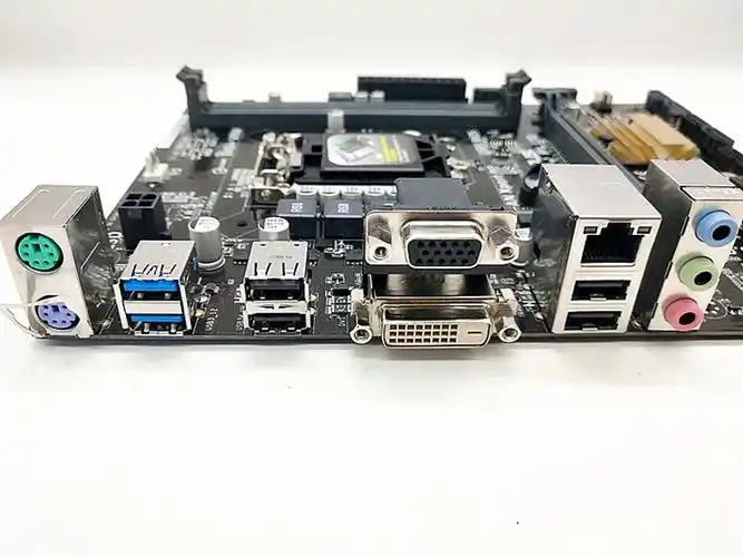 三年包换asus华硕b85mfkplus1150针b85z97四通道豪华大板军绿色