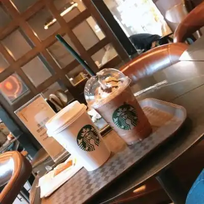 星巴克咖啡.