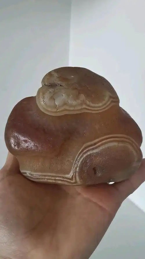 黑龙江克山县玛瑙玉石,《小和尚》字奇石,来自大自然的馈赠