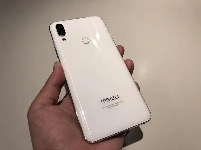 国内首发骁龙675!魅族note9上手:浅水滴lcd屏观感优