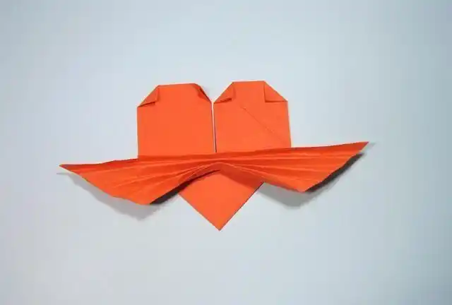 怎样用正方形的纸折出爱心桃,用正方形便利贴怎么样折成爱心图16