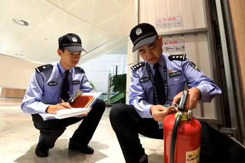 地信61警记蜀黍去哪儿来看地信大会policeshowtime组图