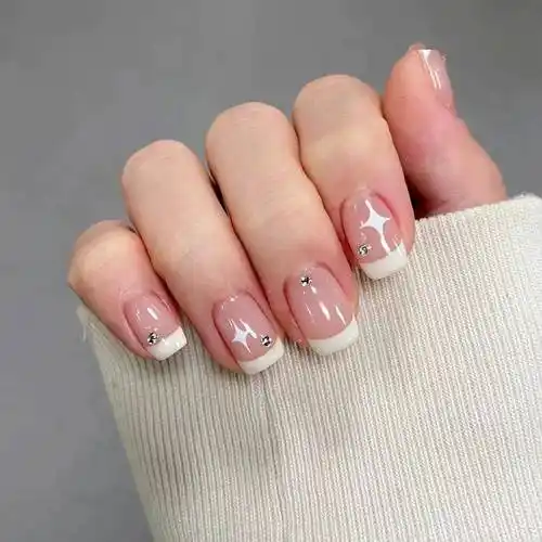 夏季清爽美甲大赏,充满活力与清凉!_款式_颜色_夏天